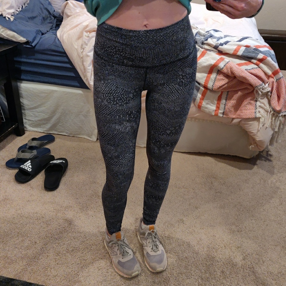 Lululemon align full length yoga pant size 4